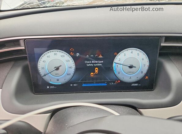 5NMJF3DEXRH432005 2024 HYUNDAI TUCSON White ხელსაწყოთა პანელის ხედი