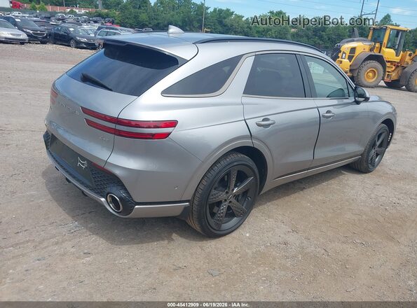 5NMMADTB6RH001850 2024 GENESIS GV70 Silver Tył prawy