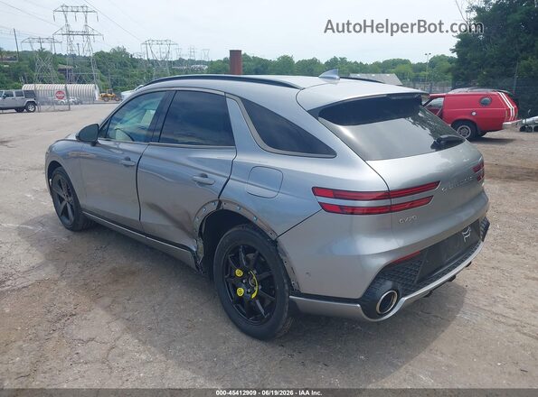 5NMMADTB6RH001850 2024 GENESIS GV70 Silver Tył lewy