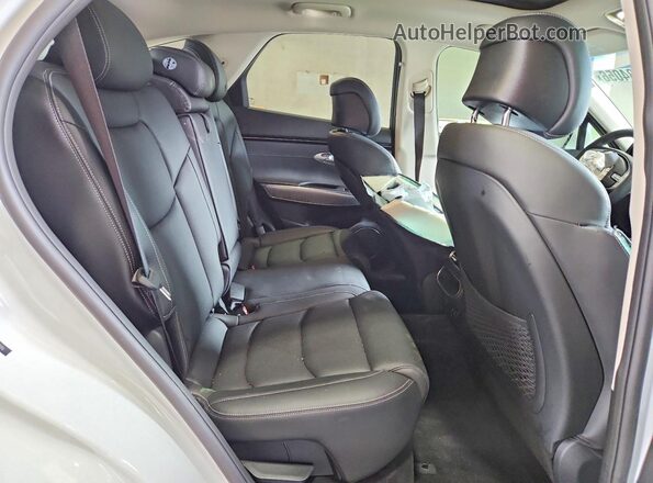 5NMMADTB9RH012096 2024 GENESIS GV70 White უკანა სალონის ხედი