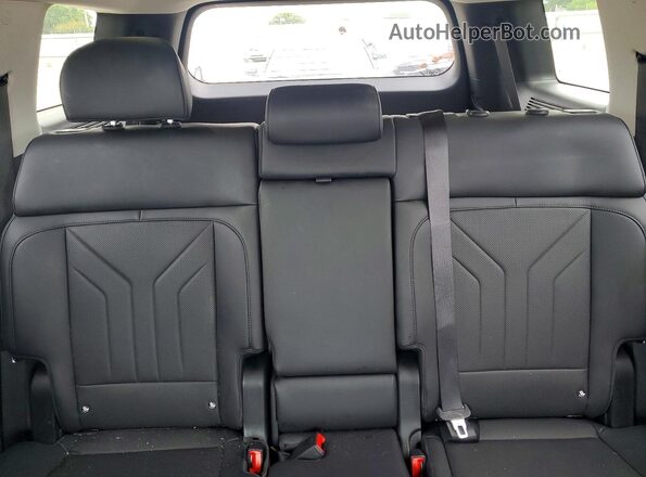 5NMP24GL5SH099191 2025 HYUNDAI SANTA Silver Հետևի նստատեղերի տեսք