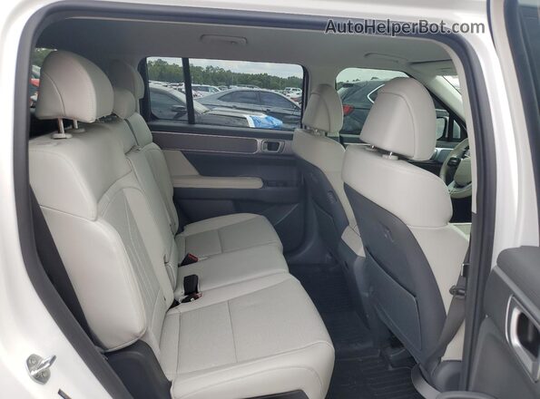 5NMP24GL9RH037805 2024 HYUNDAI SANTA White Widok wnętrza z tyłu