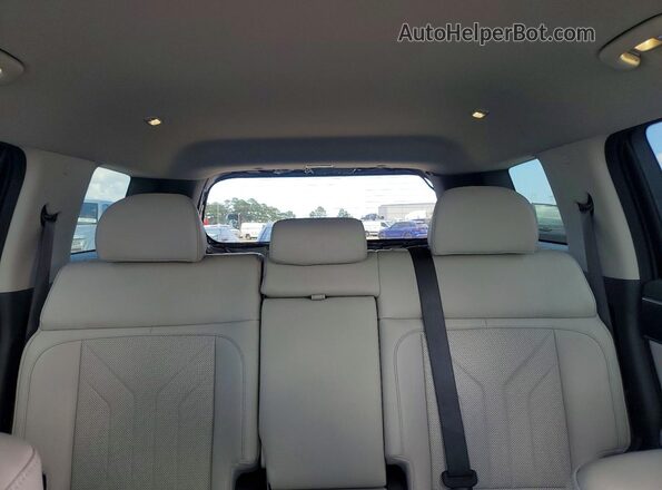5NMP24GLXSH089613 2025 HYUNDAI SANTA Silver Rear seats view