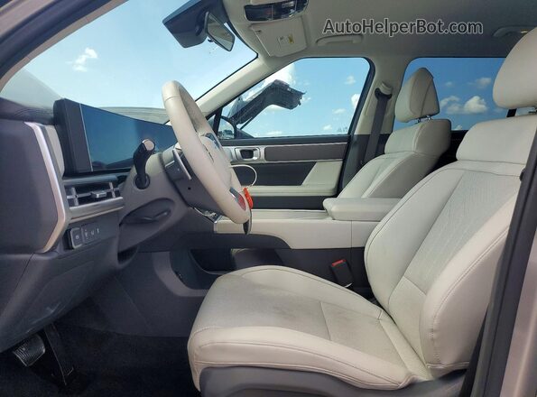 5NMP24GLXSH089613 2025 HYUNDAI SANTA Silver Front interior view