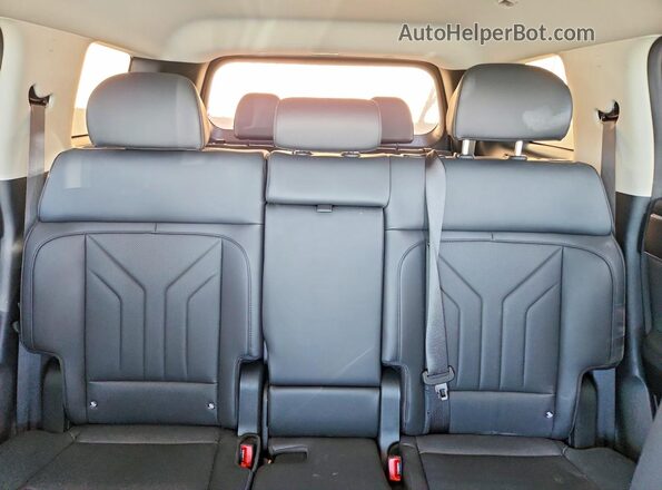5NMP2DGL7TH192702 2026 HYUNDAI SANTA White Rear seats view