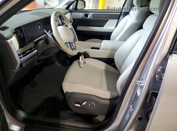 5NMP3DG12RH015415 2024 HYUNDAI SANTA Silver Vista interior delantera