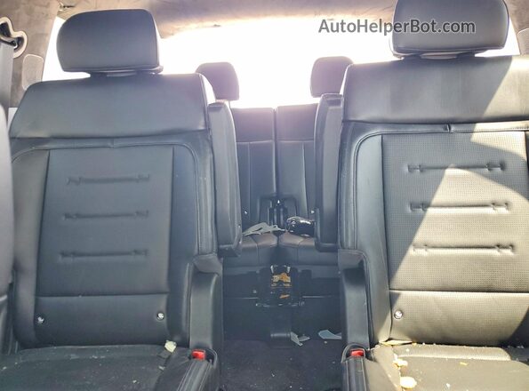5NMP54GL7RH033355 2024 HYUNDAI SANTA Silver Widok tylnych siedzeń