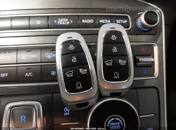 5NMS24AJ5PH573231 2023 HYUNDAI SANTA FE Gray Widok deski rozdzielczej