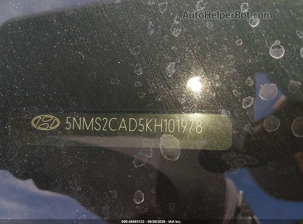 5NMS2CAD5KH101978 2019 HYUNDAI SANTA FE White Engine compartment view