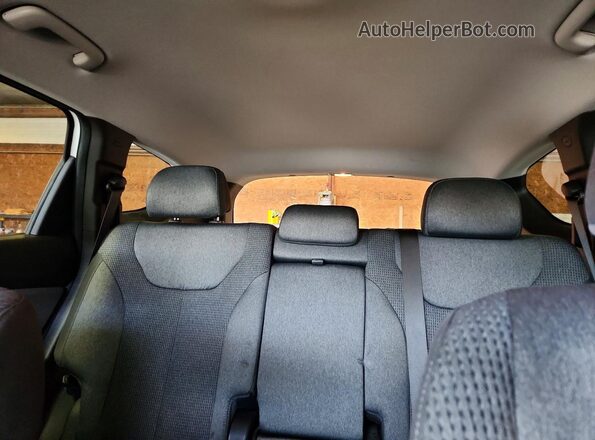 5NMS2CAD6KH028877 2019 HYUNDAI SANTA White Vista de los asientos traseros