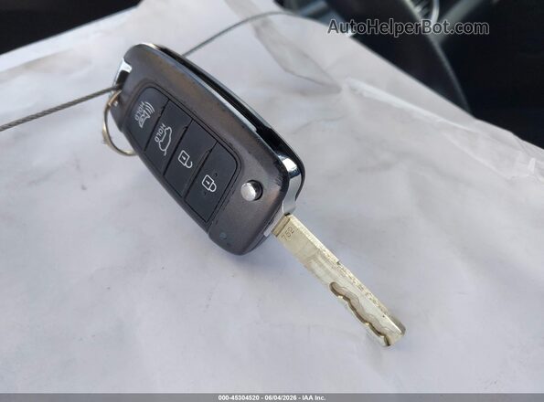 5NMS2CAD9KH097577 2019 HYUNDAI SANTA FE Silver 