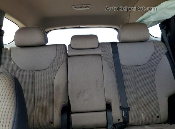 5NMS2DAJ7PH523060 2023 HYUNDAI SANTA Red Rear seats view