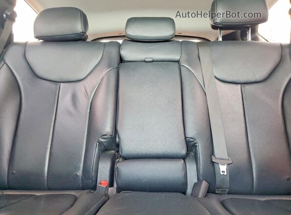 5NMS33AD9KH118571 2019 HYUNDAI SANTA White Widok tylnych siedzeń