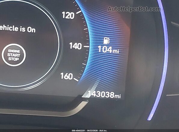 5NMS53AA2KH013905 2019 HYUNDAI SANTA FE Silver 