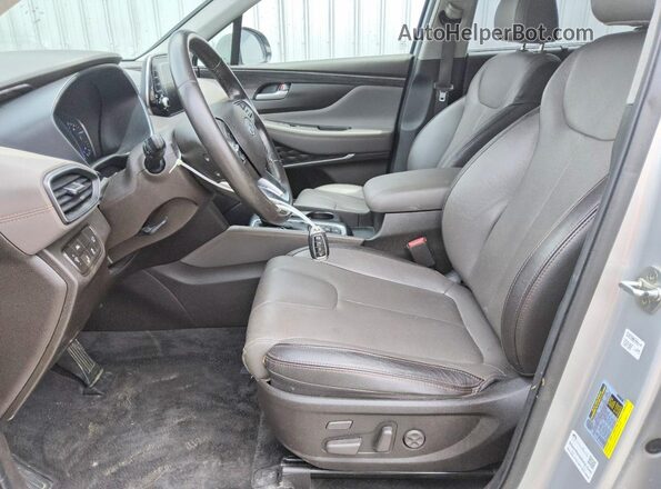 5NMS53AA2KH131338 2019 HYUNDAI SANTA Silver Front interior view