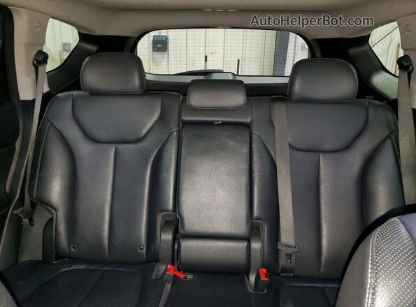 5NMS5CAD5KH029039 2019 HYUNDAI SANTA Gray Widok tylnych siedzeń