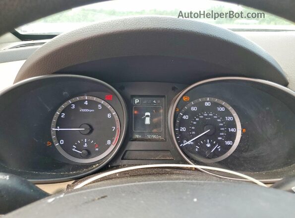 5NMZT3LB2HH029539 2017 HYUNDAI SANTA White Vista del cuadro de instrumentos
