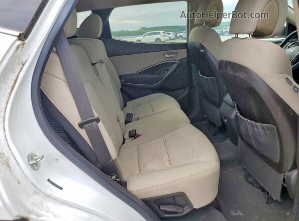 5NMZT3LB2HH029539 2017 HYUNDAI SANTA White Vista interior trasera