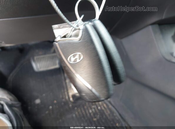 5NMZU3LB5HH013512 2017 HYUNDAI SANTA FE SPORT Черный Вид панели приборов