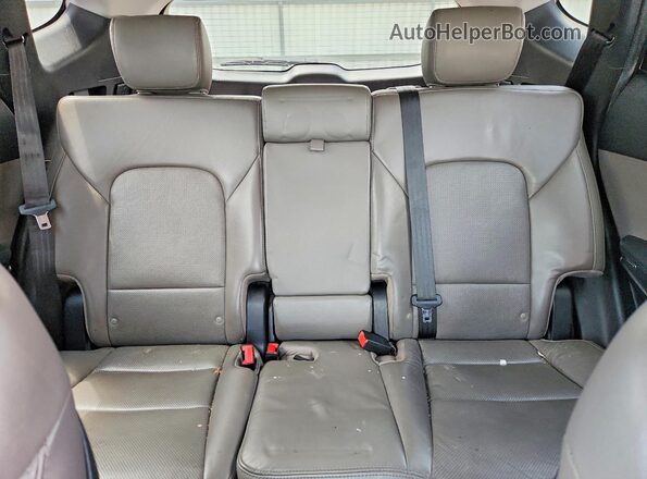 5NMZU3LB7HH001992 2017 HYUNDAI SANTA White Հետևի նստատեղերի տեսք