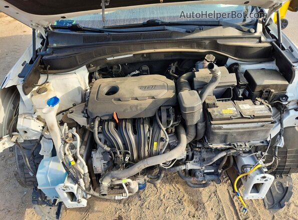 5NMZU3LB8HH011849 2017 HYUNDAI SANTA White 