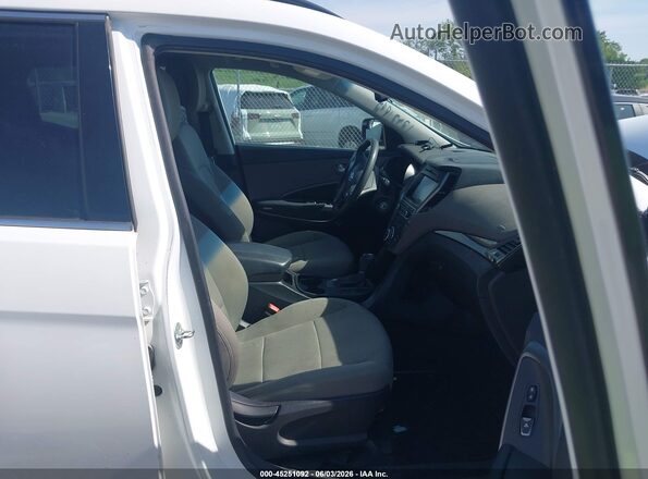 5NMZUDLB9HH034952 2017 HYUNDAI SANTA FE SPORT White წინა სალონის ხედი