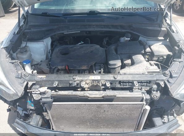 5NMZUDLB9HH051041 2017 HYUNDAI SANTA FE SPORT White Հետևի տեսք