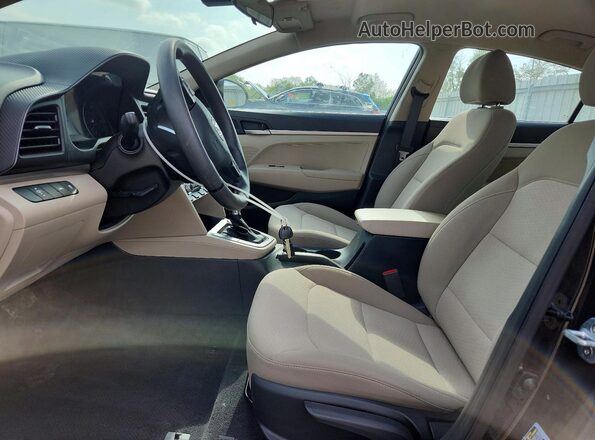 5NPD74LF0LH515138 2020 HYUNDAI ELANTRA Black Вид салону спереду