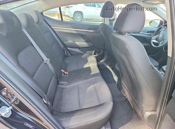 5NPD74LF0LH530741 2020 HYUNDAI ELANTRA Black Widok tylnych siedzeń