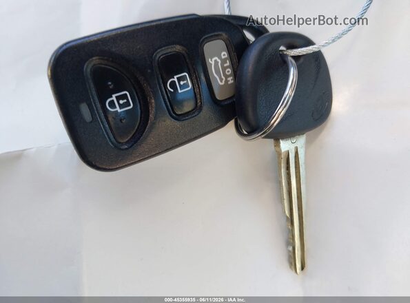 5NPD74LF1HH095560 2017 HYUNDAI ELANTRA Белый Вид панели приборов