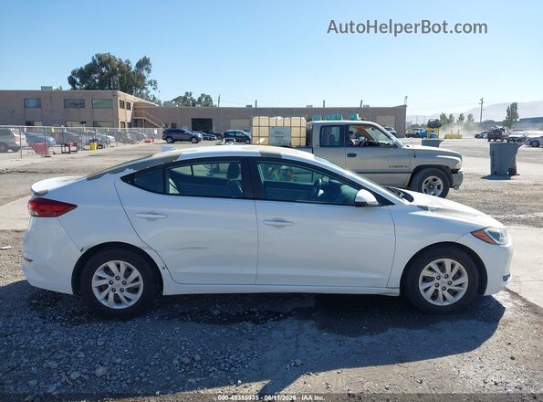 5NPD74LF1HH095560 2017 HYUNDAI ELANTRA Белый Вид задней части салона