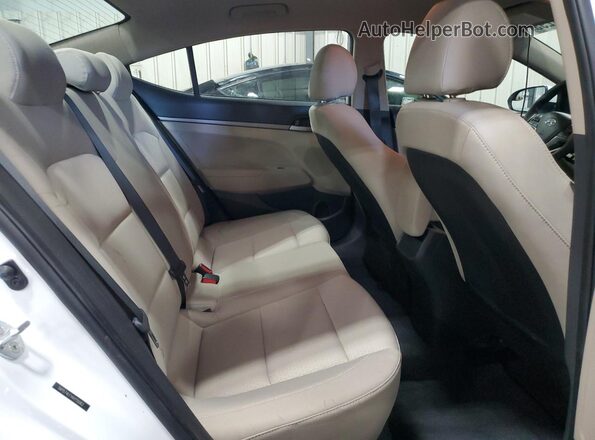5NPD74LF1HH155062 2017 HYUNDAI ELANTRA White Вид задніх сидінь