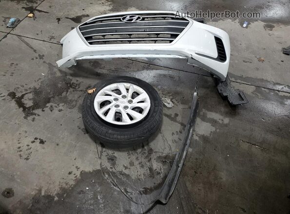 5NPD74LF1HH155062 2017 HYUNDAI ELANTRA White Вид підкапотного простору