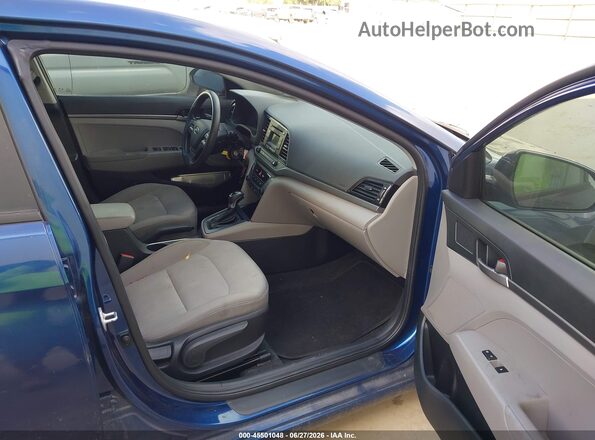 5NPD74LF1HH172556 2017 HYUNDAI ELANTRA Синий Вид салона спереди