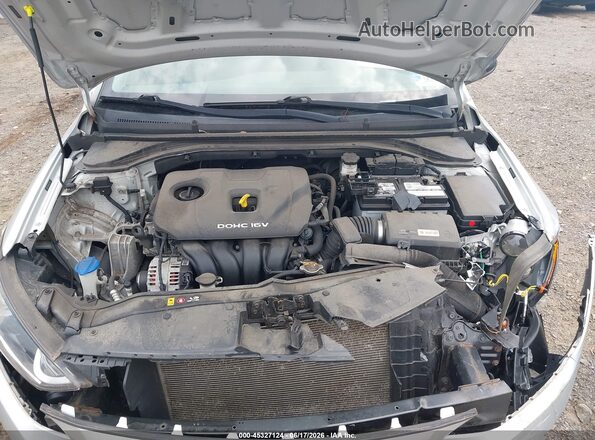 5NPD74LF1JH322798 2018 HYUNDAI ELANTRA Серебряный Вид сзади