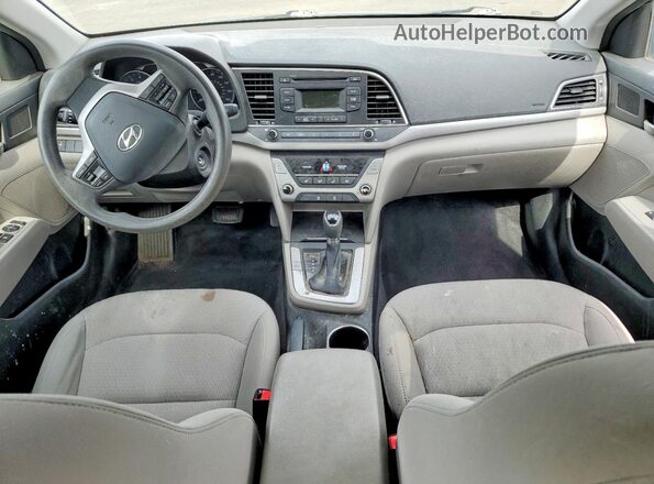 5NPD74LF1JH338466 2018 HYUNDAI ELANTRA Черный Вид панели приборов