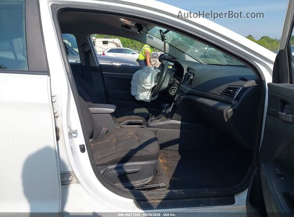 5NPD74LF1JH341013 2018 HYUNDAI ELANTRA White წინა სალონის ხედი