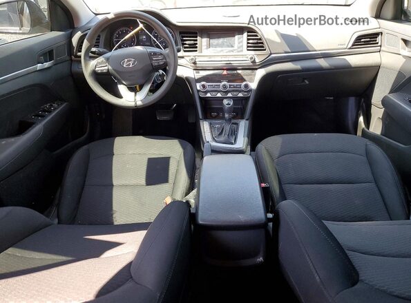 5NPD74LF1LH586932 2020 HYUNDAI ELANTRA Черный Вид панели приборов