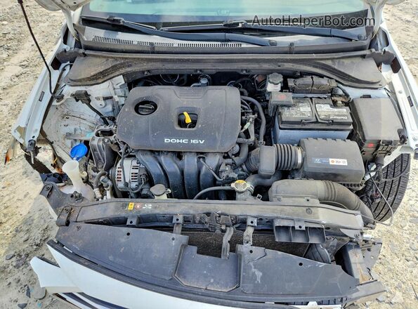 5NPD74LF2HH072398 2017 HYUNDAI ELANTRA White უკანა სალონის ხედი