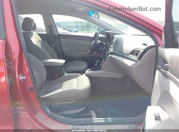 5NPD74LF2HH148699 2017 HYUNDAI ELANTRA Red Vista interior delantera