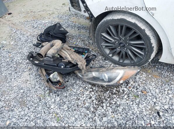 5NPD74LF2HH177359 2017 HYUNDAI ELANTRA Белый Вид щитка приборов