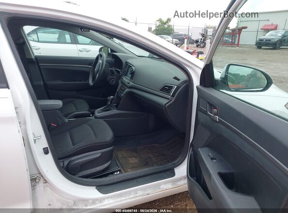 5NPD74LF2JH393623 2018 HYUNDAI ELANTRA White Vista interior delantera
