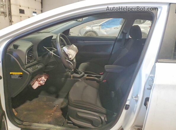 5NPD74LF3HH122113 2017 HYUNDAI ELANTRA White Front interior view