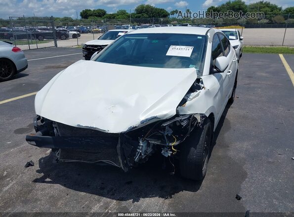 5NPD74LF4HH057806 2017 HYUNDAI ELANTRA Белый Вид спереди