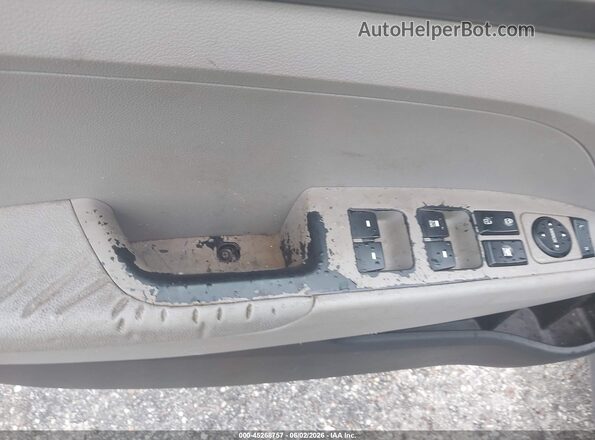 5NPD74LF5HH151225 2017 HYUNDAI ELANTRA Silver Դիմացի տեսք