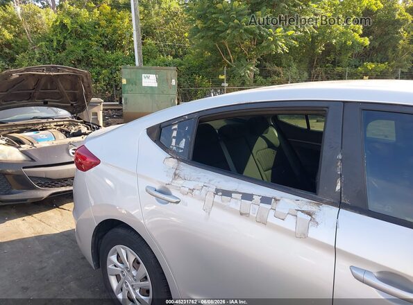 5NPD74LF5JH227337 2018 HYUNDAI ELANTRA Серый Вид спереди