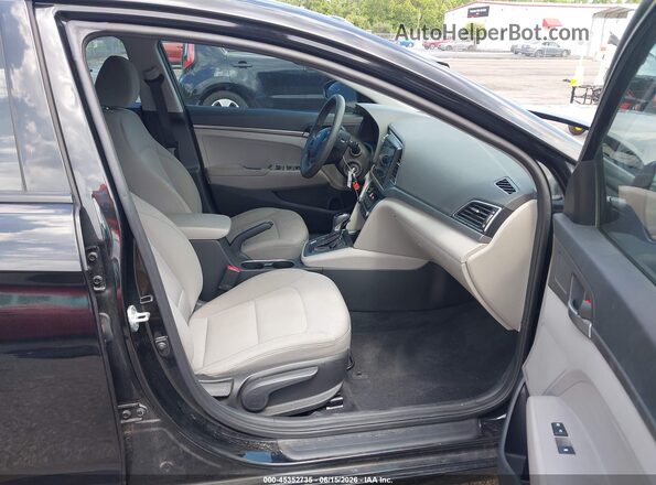 5NPD74LF5JH310816 2018 HYUNDAI ELANTRA Black Вид салону спереду