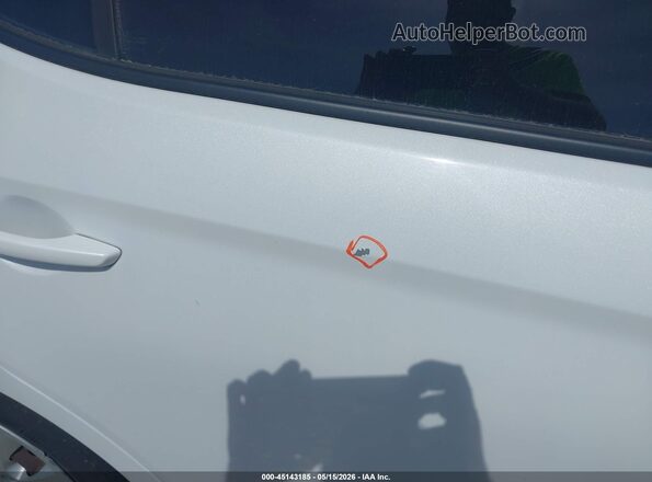 5NPD74LF6KH486579 2019 HYUNDAI ELANTRA White 