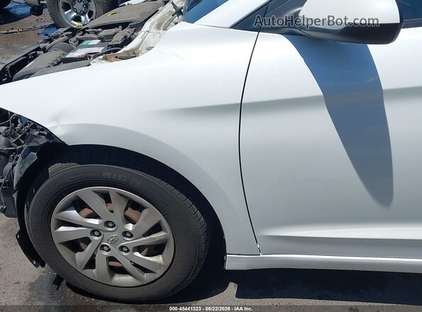 5NPD74LF7HH080867 2017 HYUNDAI ELANTRA White Vista interior de 360 grados