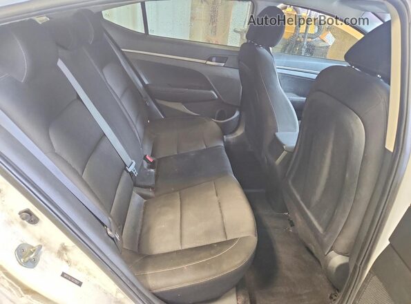 5NPD74LF7JH228831 2018 HYUNDAI ELANTRA White Vista de los asientos traseros